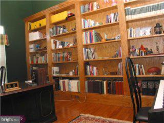 16 Barclay Road Hainesport, NJ 08036 - Photo 4 of 6 Gallery Image 4