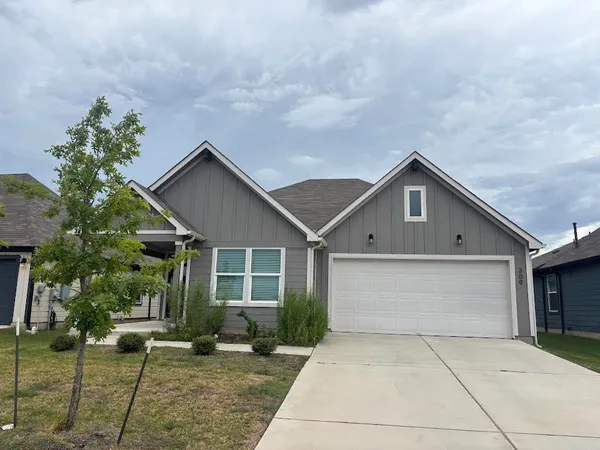 $2,050 | 309 Mulberry Creek Lane, Hutto, TX 78634