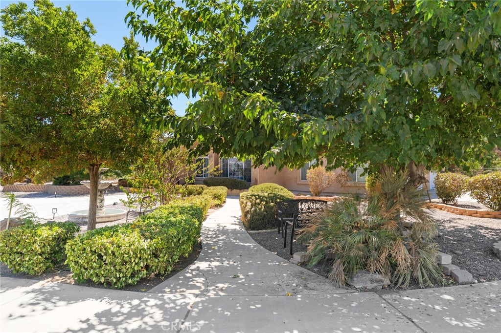 10245 Joshua Road Oak Hills, CA 92344 - Photo 6 of 66 Gallery Image 6