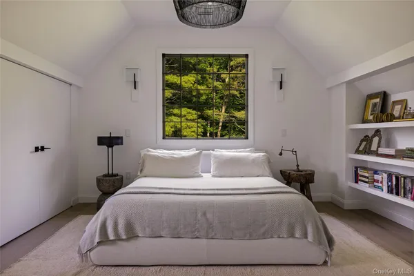 $2,250,000 | 9 Black Bear Road, Bearsville, NY 12409