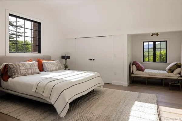 $2,250,000 | 9 Black Bear Road, Bearsville, NY 12409