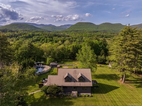 $2,250,000 | 9 Black Bear Road, Bearsville, NY 12409
