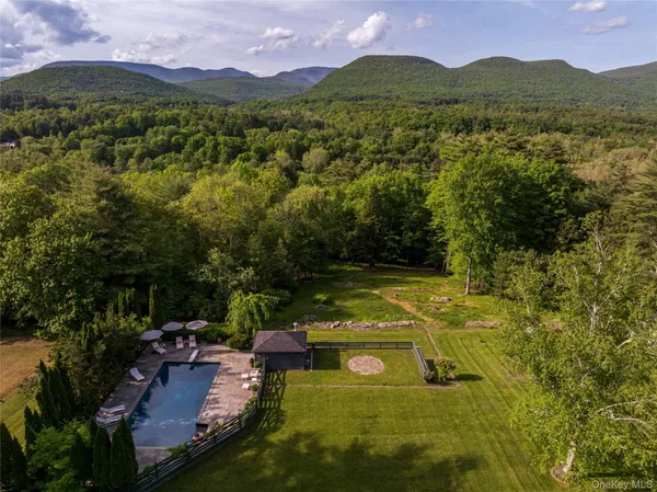 $2,250,000 | 9 Black Bear Road, Bearsville, NY 12409