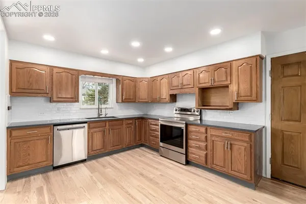 $450,000 | 1418 Osgood Road, Colorado Springs, CO 80915