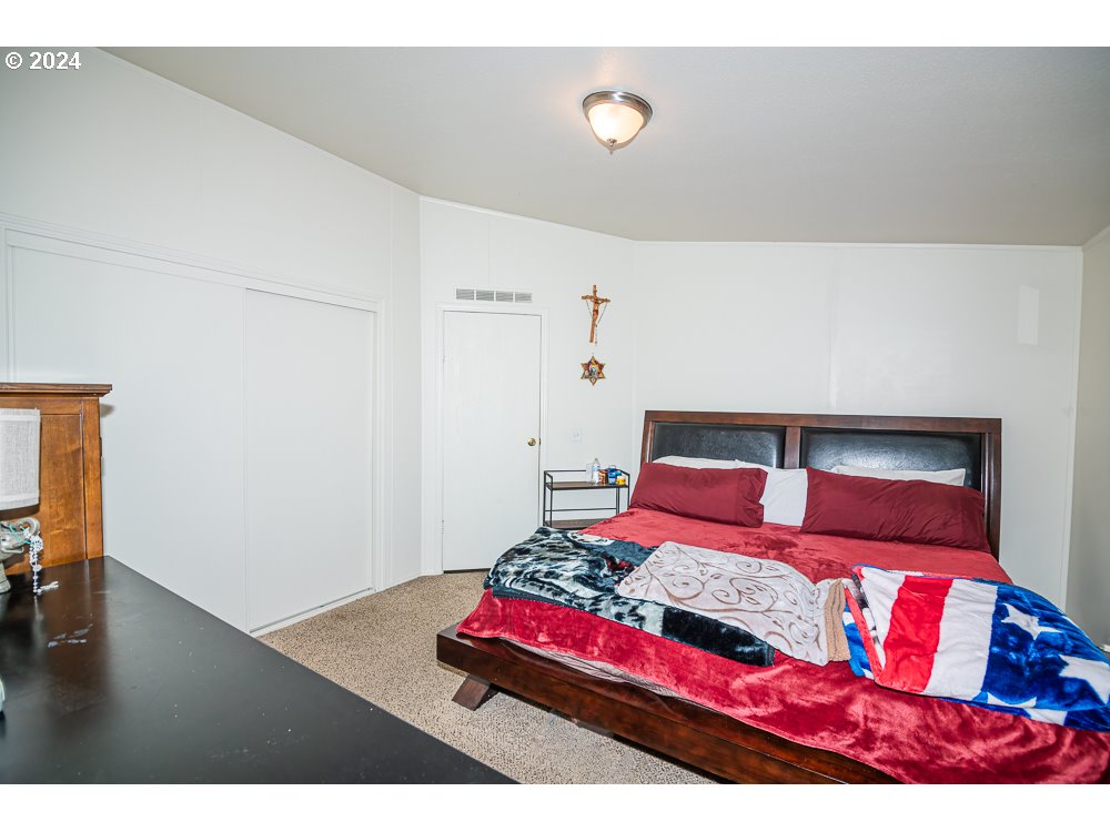 2566 Janelle Way Eugene, OR 97404 - Photo 31 of 47