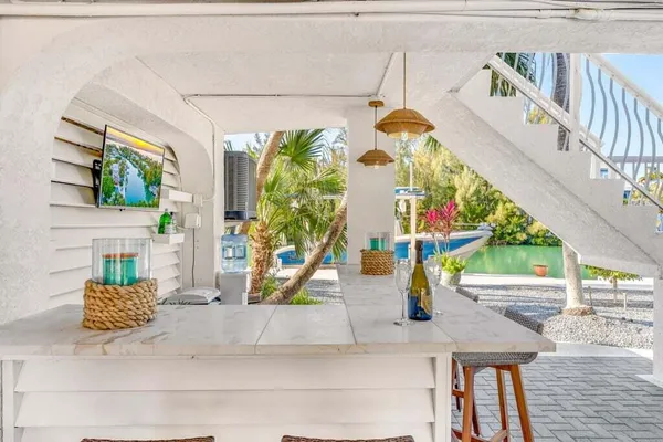 $3,399,000 | 17183 Coral Drive, Sugarloaf, FL 33042