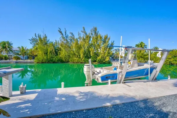 $3,399,000 | 17183 Coral Drive, Sugarloaf, FL 33042