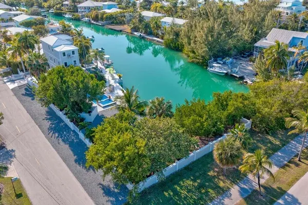 $3,399,000 | 17183 Coral Drive, Sugarloaf, FL 33042