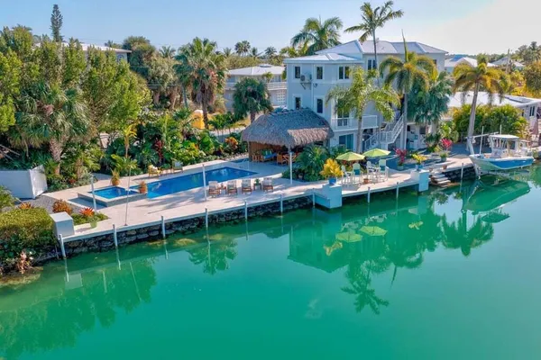 $3,399,000 | 17183 Coral Drive, Sugarloaf, FL 33042