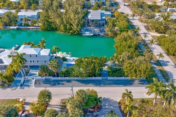 $3,399,000 | 17183 Coral Drive, Sugarloaf, FL 33042