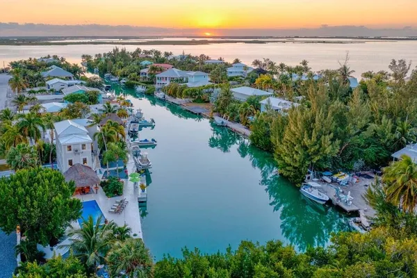 $3,399,000 | 17183 Coral Drive, Sugarloaf, FL 33042