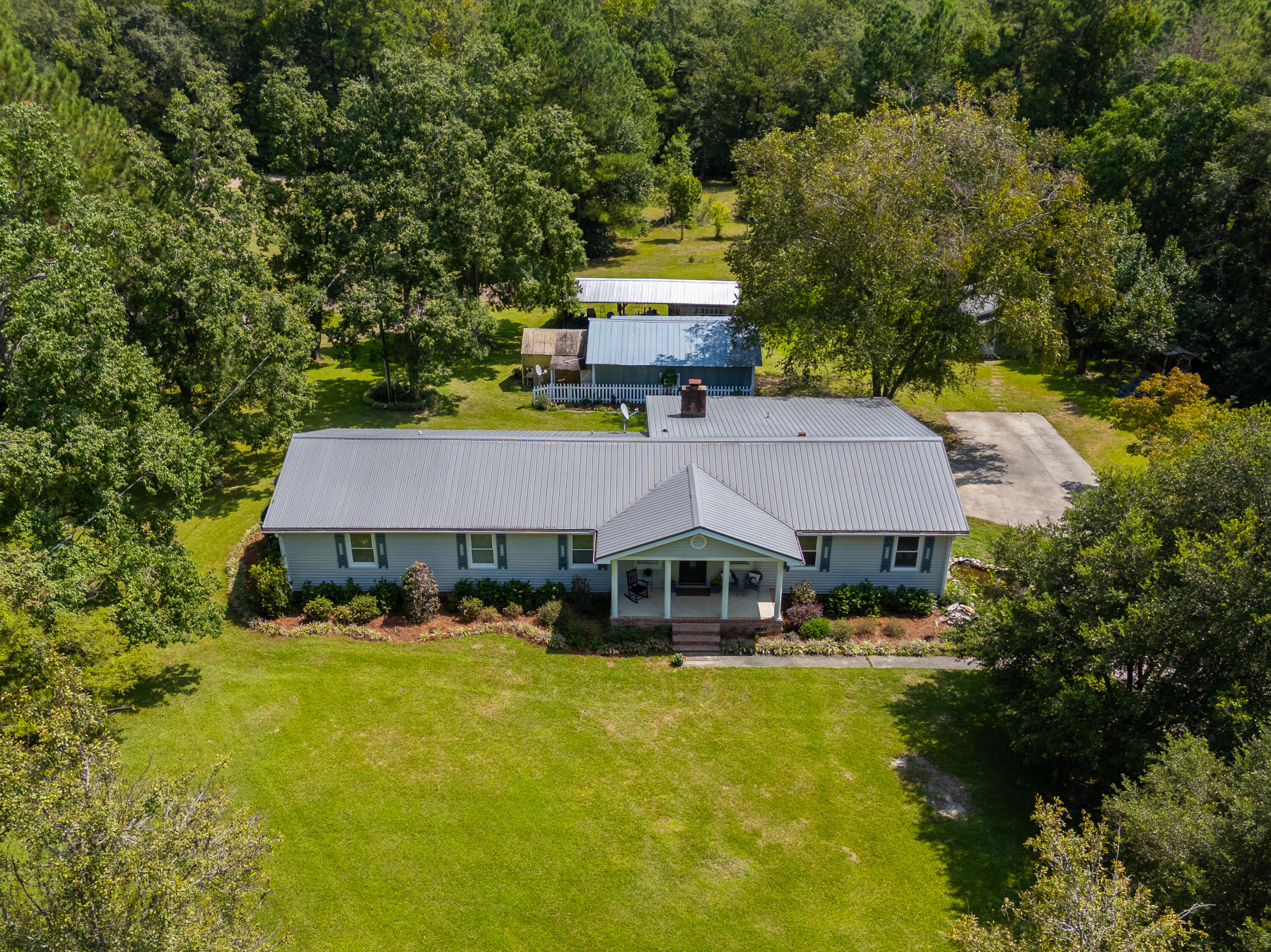 806 Appii Road Moncks Corner, SC 29461 - Photo 38 of 49 DJI_20240910130329_0044_D