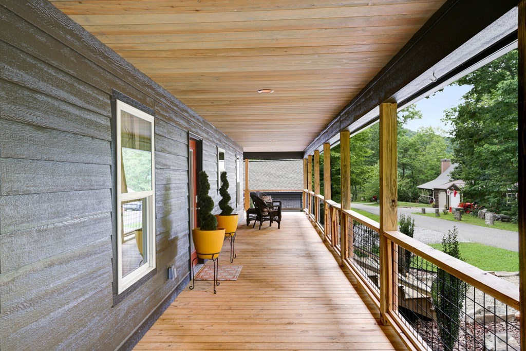 404 Caldwell Overlook Brasstown, NC 28902 - Photo 5 of 73