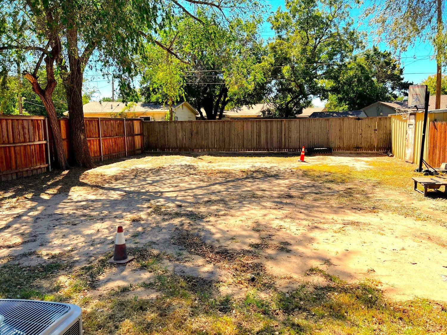 2809 26th Street Lubbock, TX 79410 - Photo 17 of 20 Photo 17