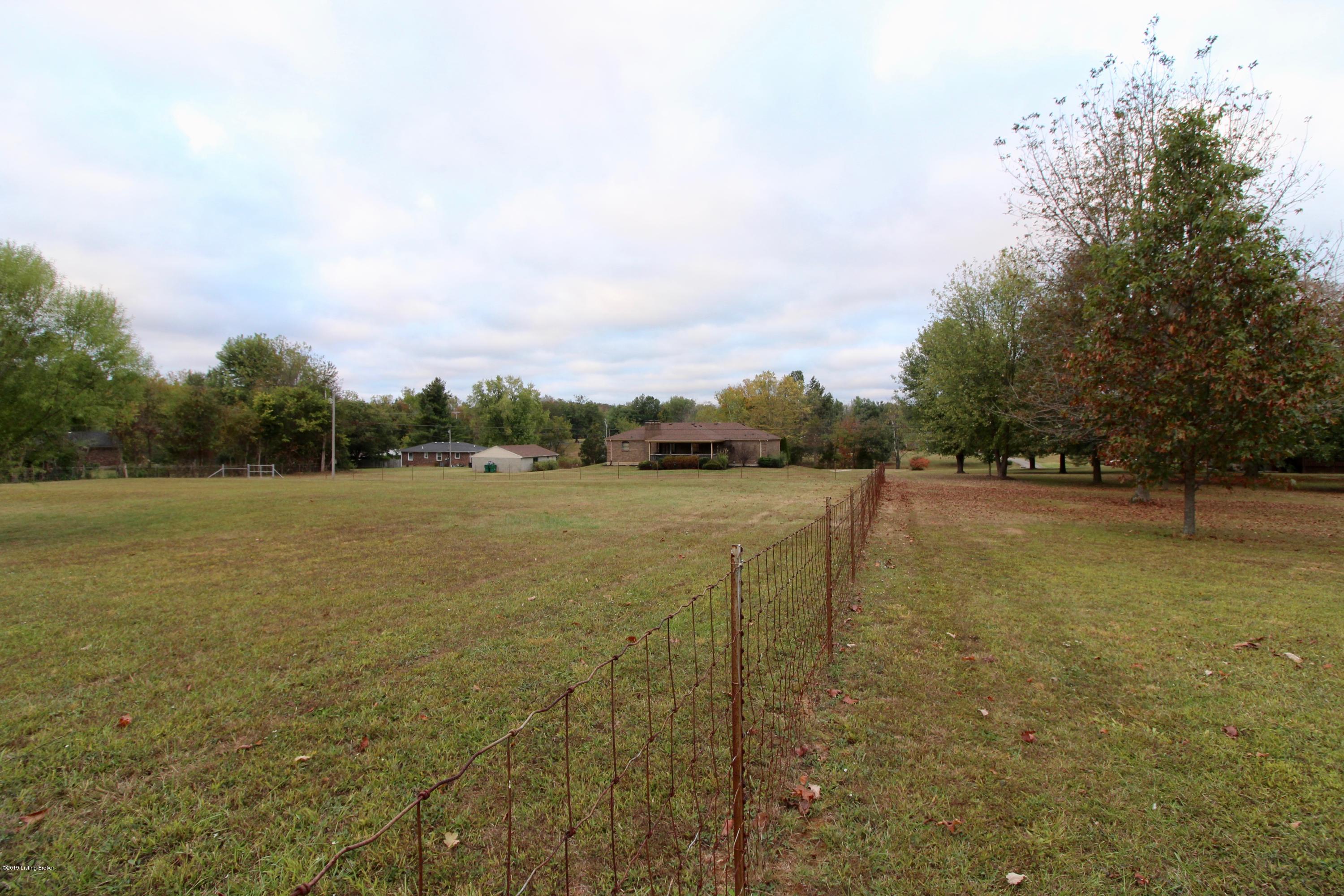 2234 Greenbriar Road Mount Washington, KY 40047 - Photo 32 of 41 IMG_5675