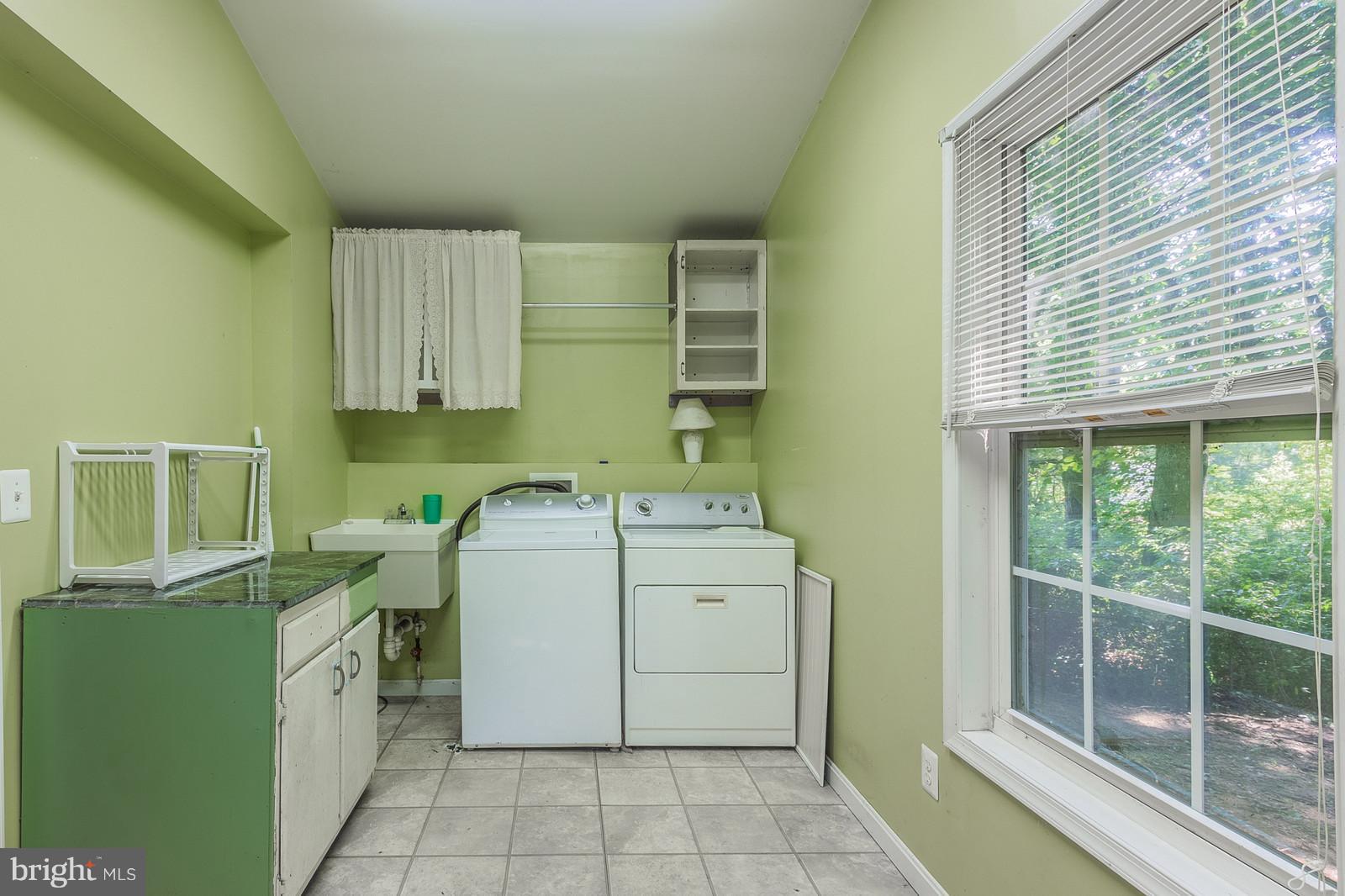 181 Eley Road Fredericksburg, VA 22406 - Photo 21 of 30 Large Laundry Room