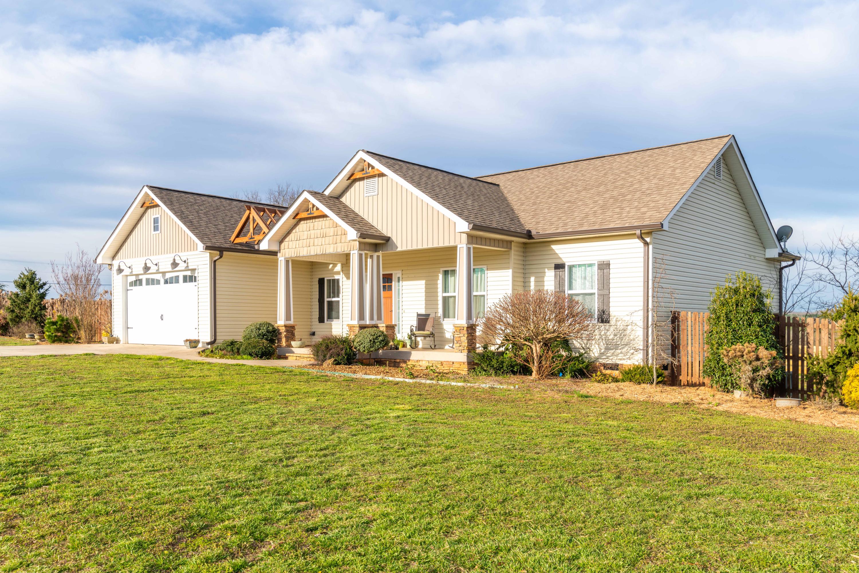 35 McConnell Circle Rock Spring, GA 30739 - Photo 2 of 33 D85_2799