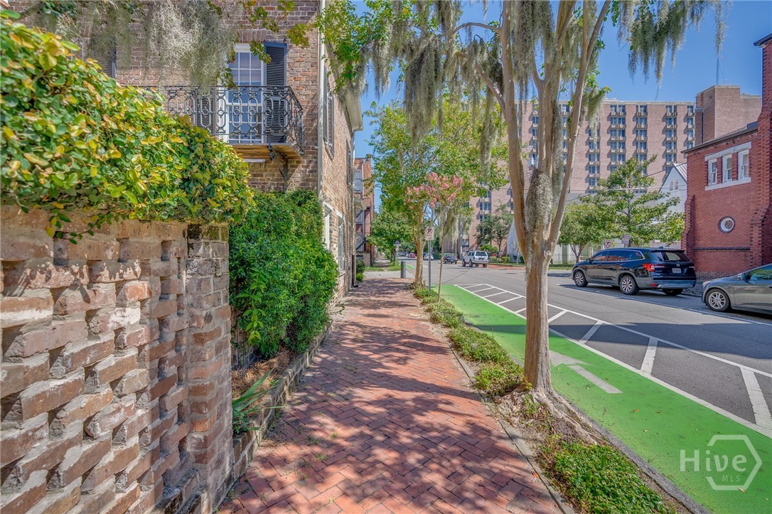 224 East Gordon Street Savannah, GA 31401 - Photo 12 of 39