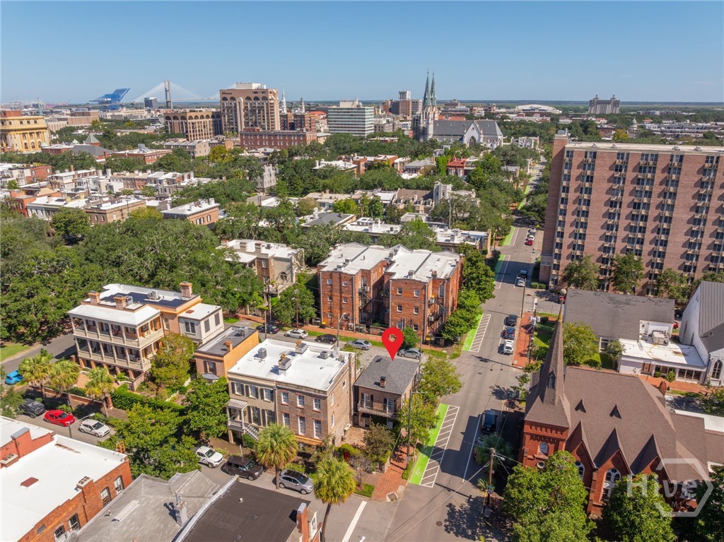 224 East Gordon Street Savannah, GA 31401 - Photo 4 of 39