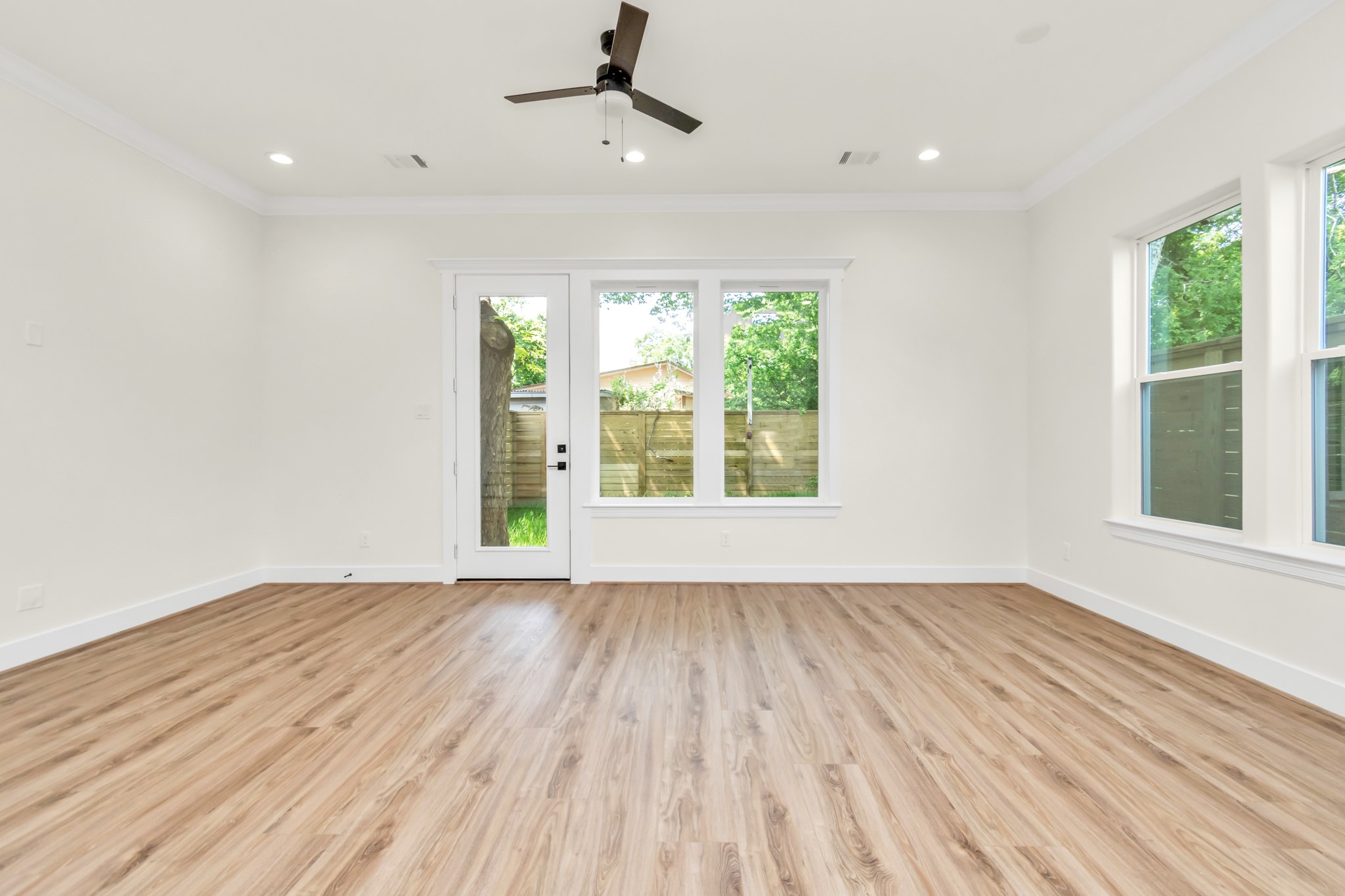 3557 Seabrook Street Houston, TX 77021 - Photo 12 of 50