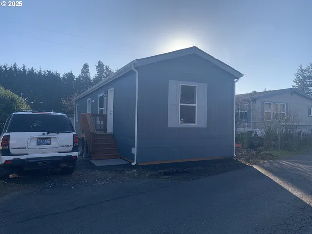 $134,650 | 69127 Wildwood Road, Unit 17, North Bend, OR 97459