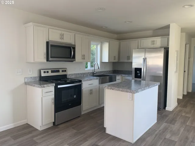 $134,650 | 69127 Wildwood Road, Unit 17, North Bend, OR 97459