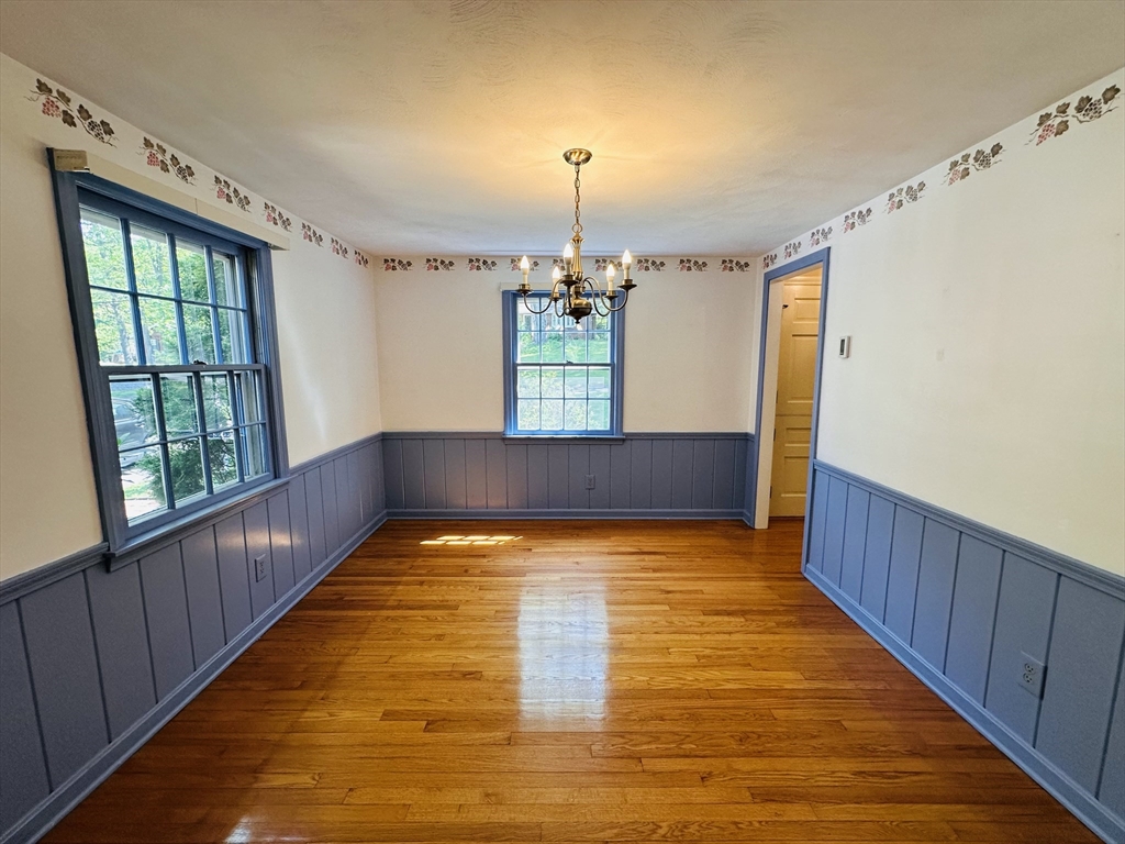 1193 Amostown Road West Springfield, MA 01089 - Photo 11 of 35 Gallery Image 11