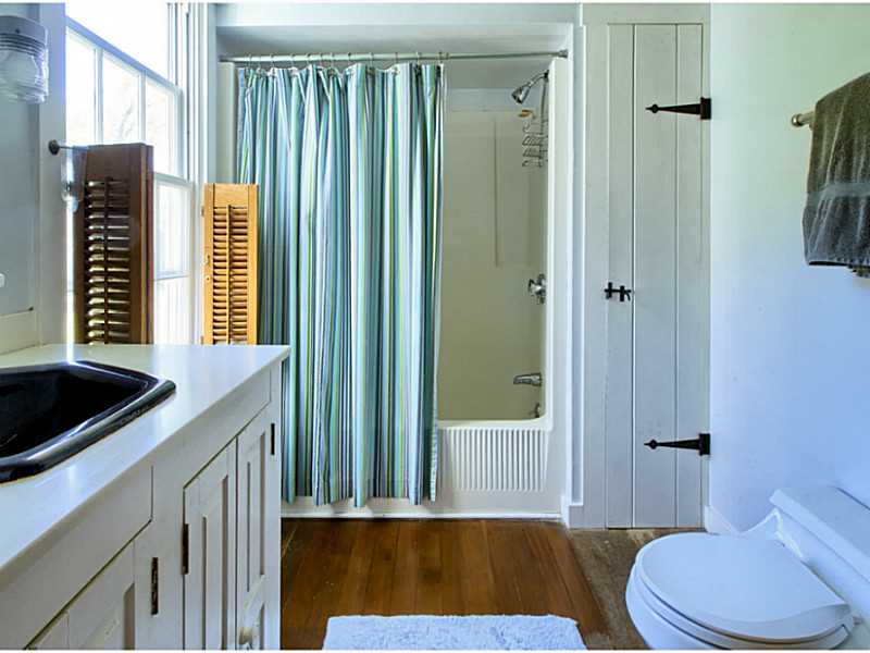 38 Mullin Hill Road Little Compton, RI 02837 - Photo 18 of 25 Bathroom.
