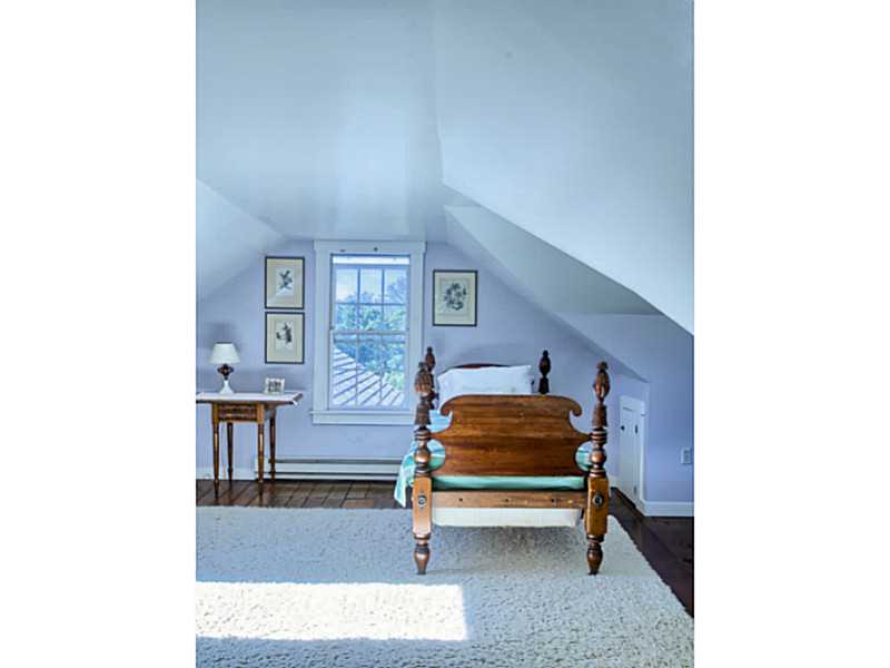 38 Mullin Hill Road Little Compton, RI 02837 - Photo 22 of 25 Bedroom.