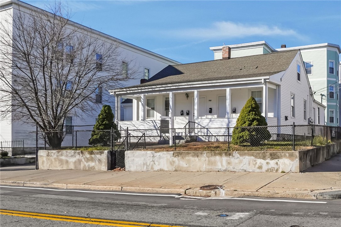 752 Social Street Woonsocket, RI 02895 - Photo 6 of 49