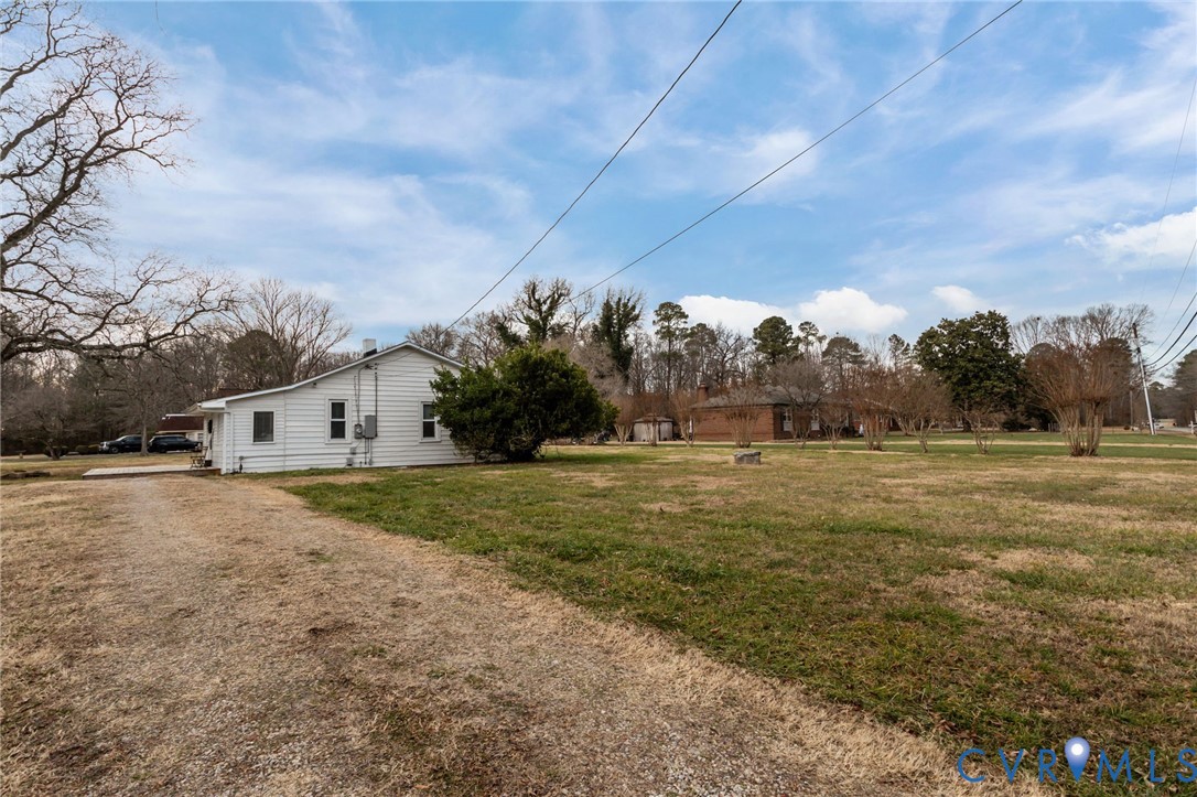 8874 Strath Road Henrico, VA 23231 - Photo 37 of 39 Gallery Image 37