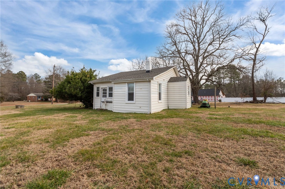 8874 Strath Road Henrico, VA 23231 - Photo 6 of 39 Gallery Image 6