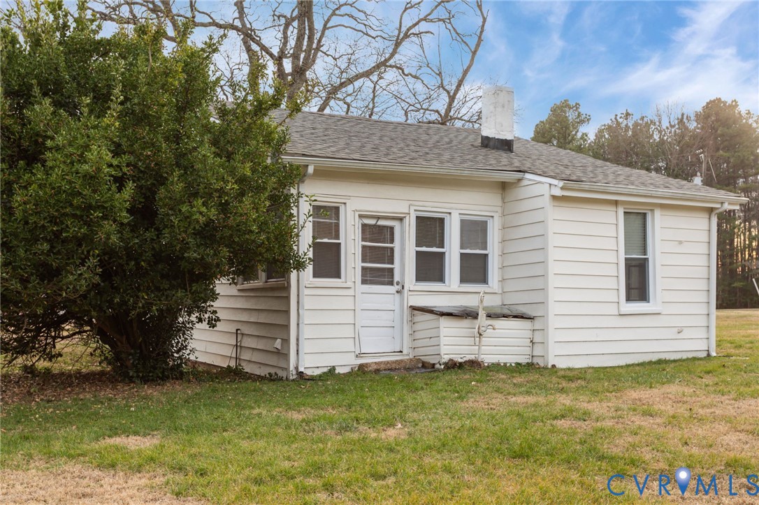 8874 Strath Road Henrico, VA 23231 - Photo 7 of 39 Gallery Image 7