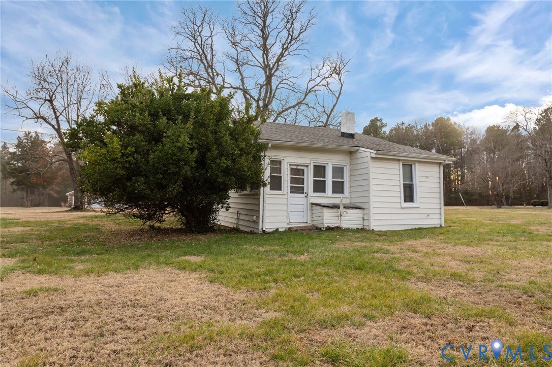 8874 Strath Road Henrico, VA 23231 - Photo 8 of 39 Gallery Image 8