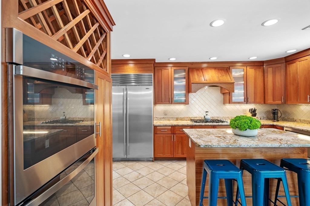 11 Laurel Road Swampscott, MA 01907 - Photo 13 of 38