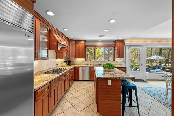 $1,100,000 | 11 Laurel Road, Swampscott, MA 01907