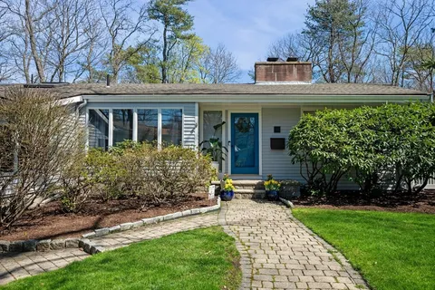 $1,100,000 | 11 Laurel Road, Swampscott, MA 01907