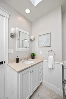 $1,100,000 | 11 Laurel Road, Swampscott, MA 01907