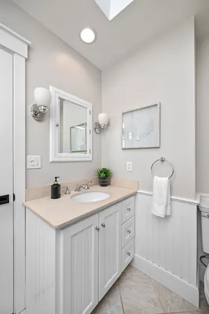 $1,100,000 | 11 Laurel Road, Swampscott, MA 01907