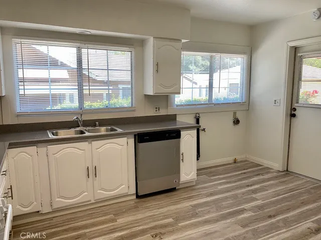 $1,698,000 | 99 North Greenwood Avenue, Pasadena, CA 91107