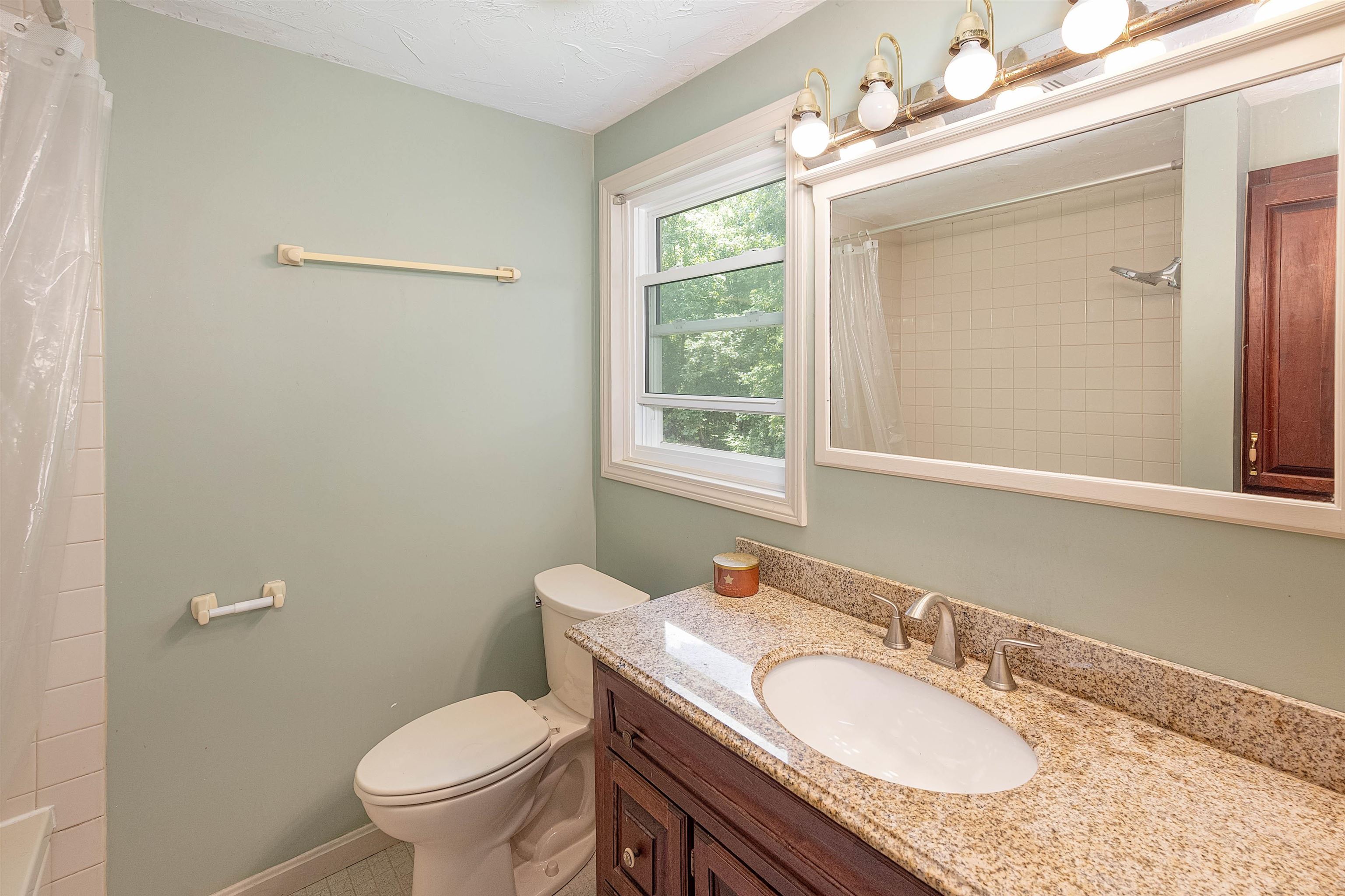 12 Happy Avenue Derry, NH 03038 - Photo 24 of 32