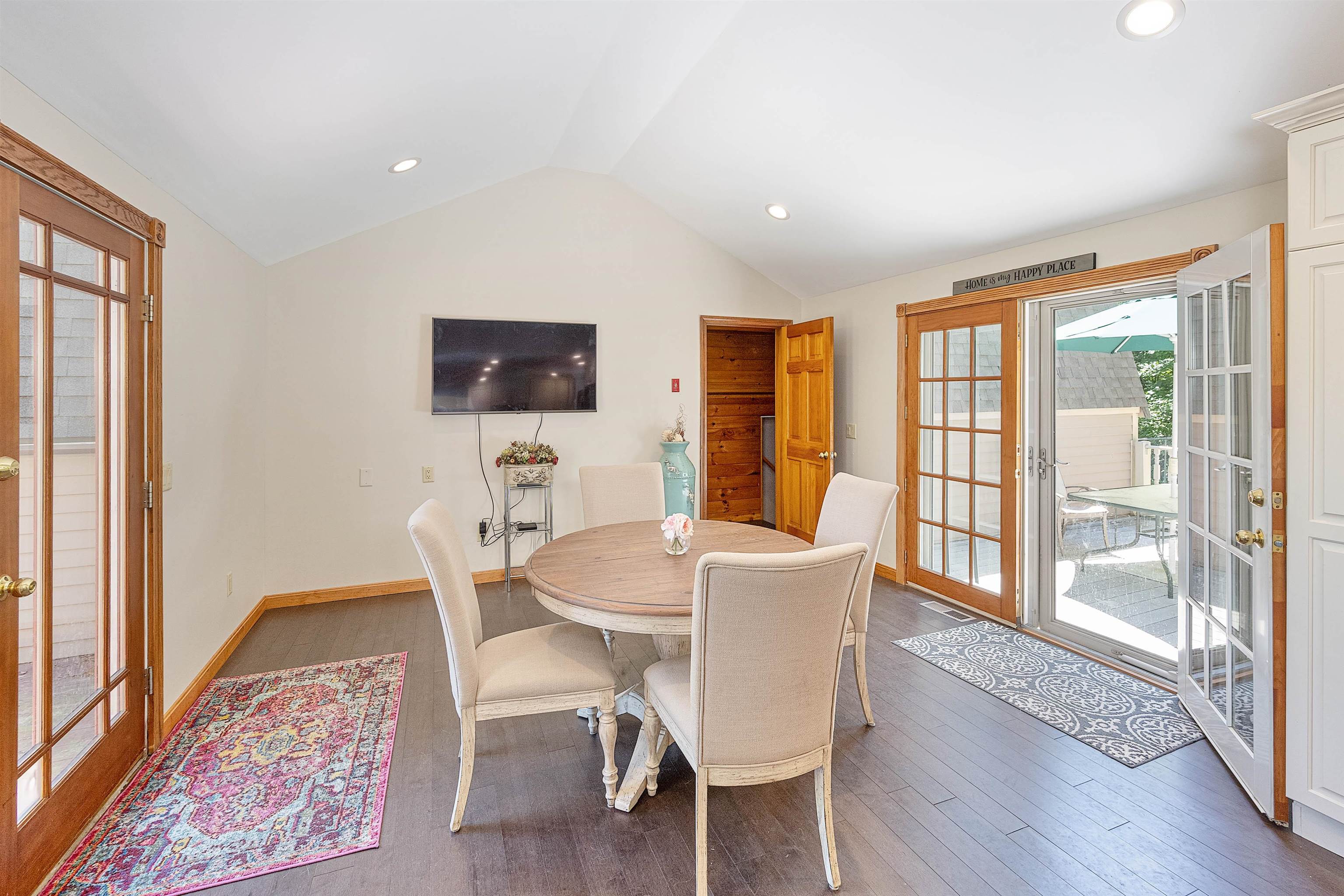 12 Happy Avenue Derry, NH 03038 - Photo 8 of 32