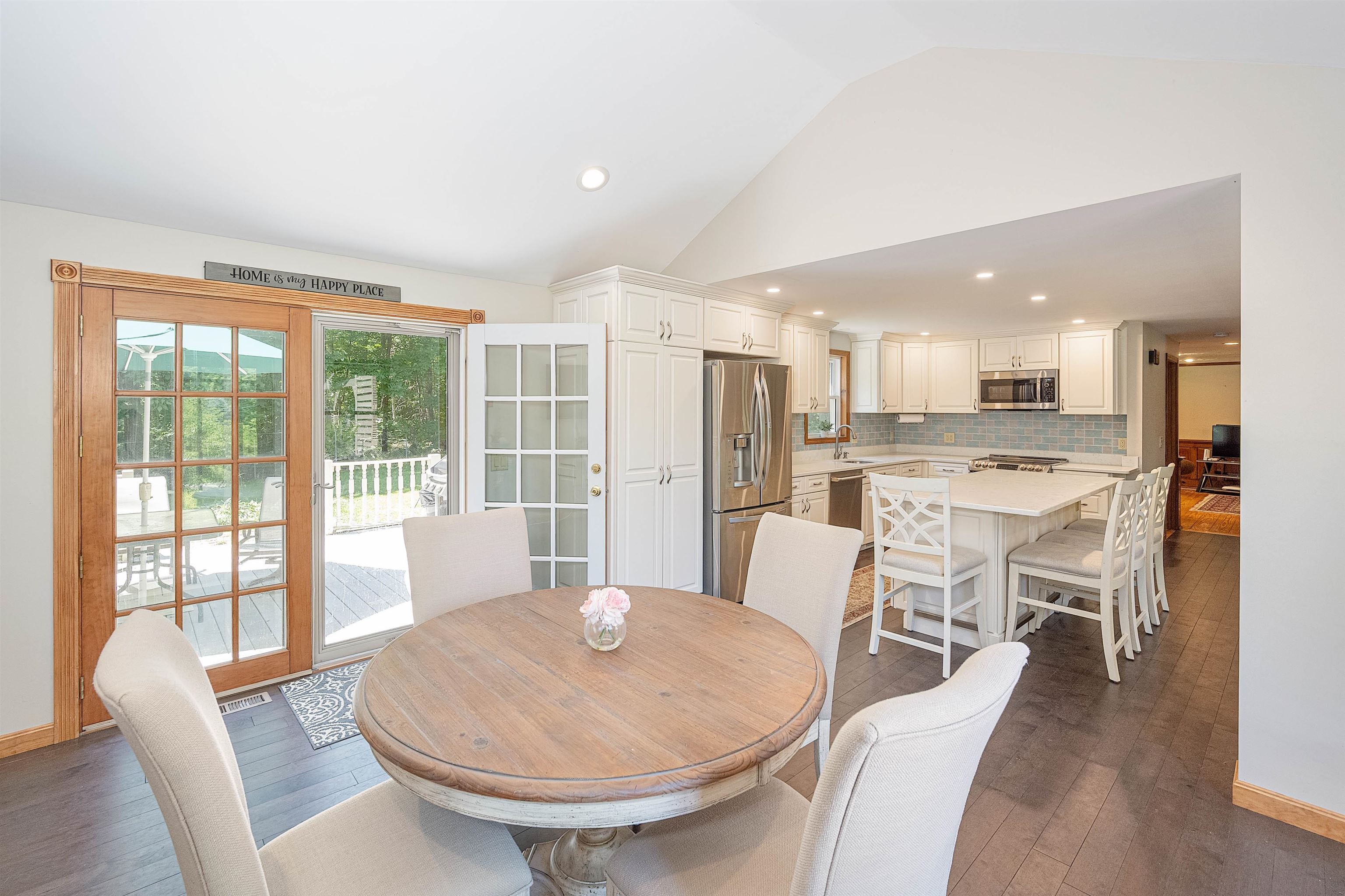 12 Happy Avenue Derry, NH 03038 - Photo 9 of 32