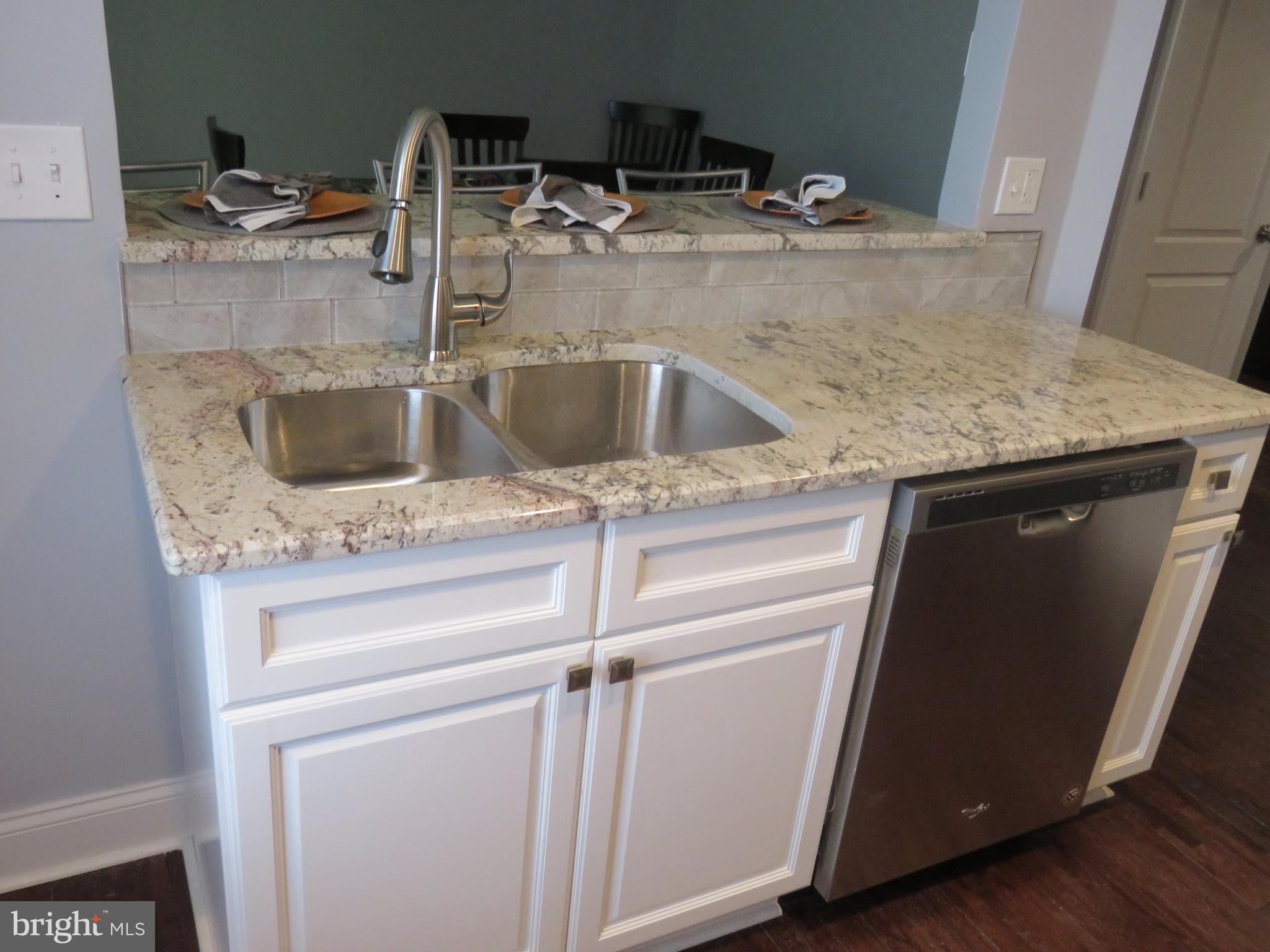 4002 Annellen Road Baltimore, MD 21215 - Photo 11 of 28 Kitchen