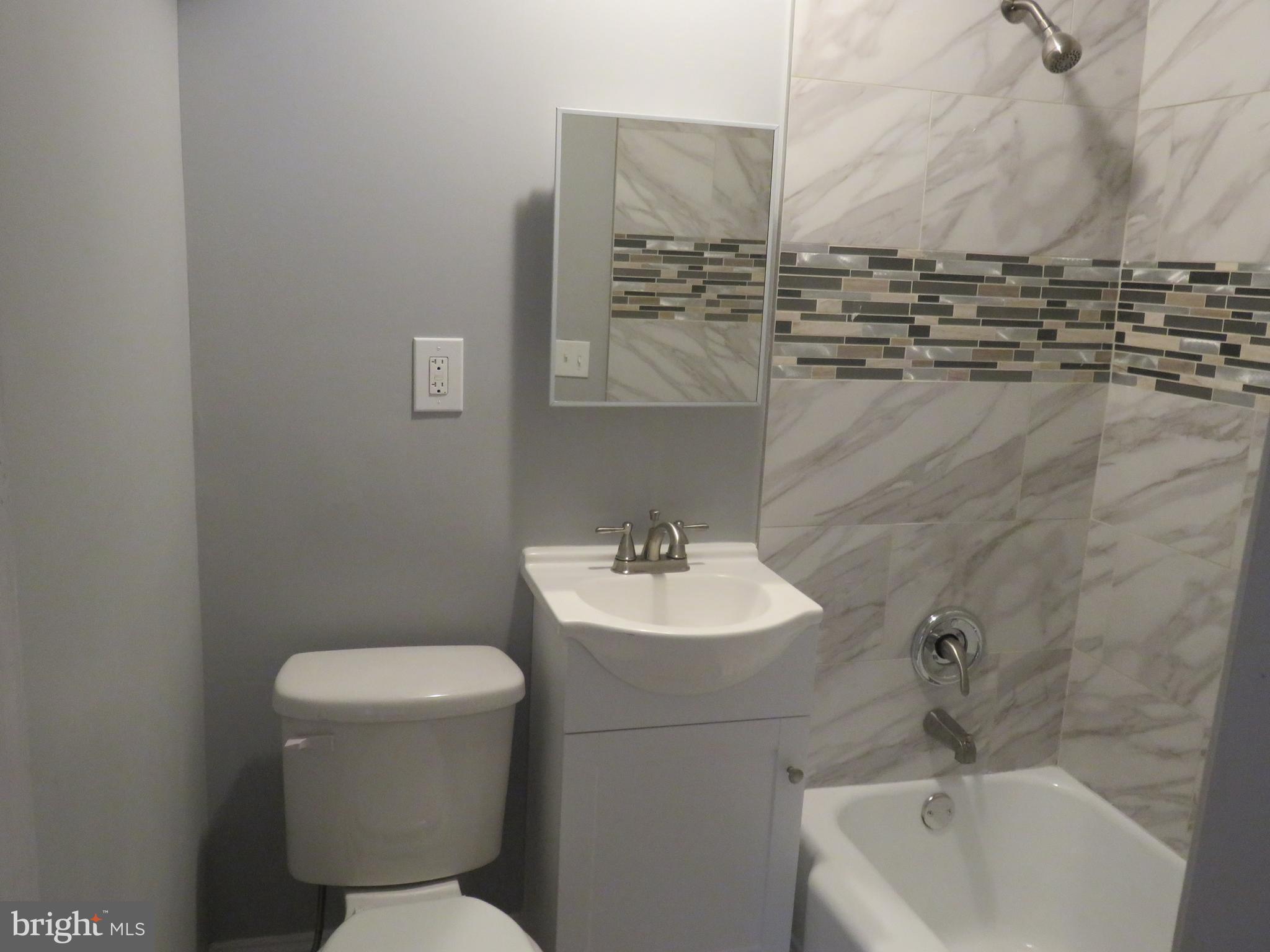 4002 Annellen Road Baltimore, MD 21215 - Photo 25 of 28 Bath
