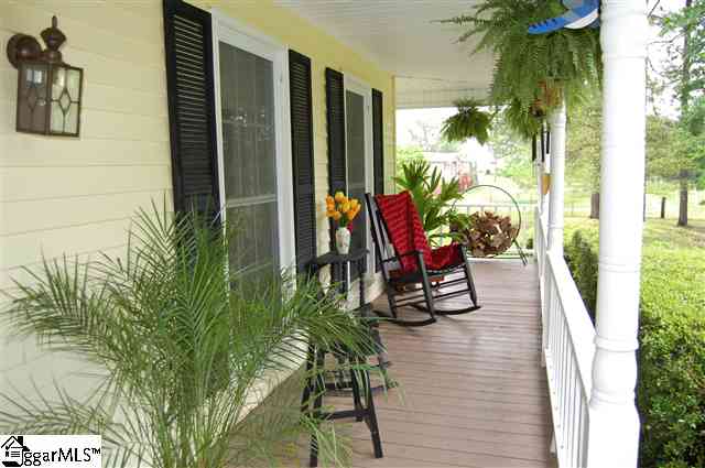 73 Ferguson Road Piedmont, SC 29673 - Photo 3 of 25 Gallery Image 3