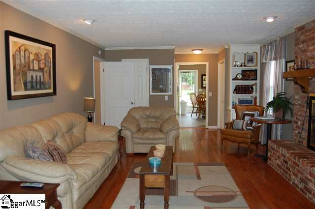 73 Ferguson Road Piedmont, SC 29673 - Photo 8 of 25 Gallery Image 8