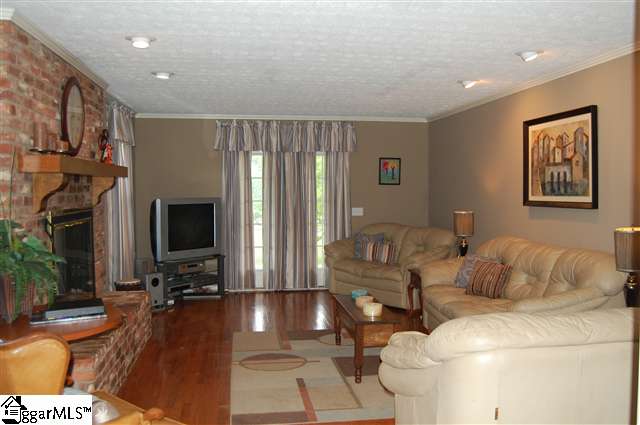 73 Ferguson Road Piedmont, SC 29673 - Photo 9 of 25 Gallery Image 9