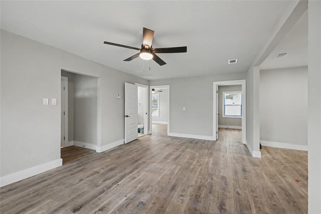 4220 Ramey Avenue Fort Worth, TX 76105 - Photo 8 of 24