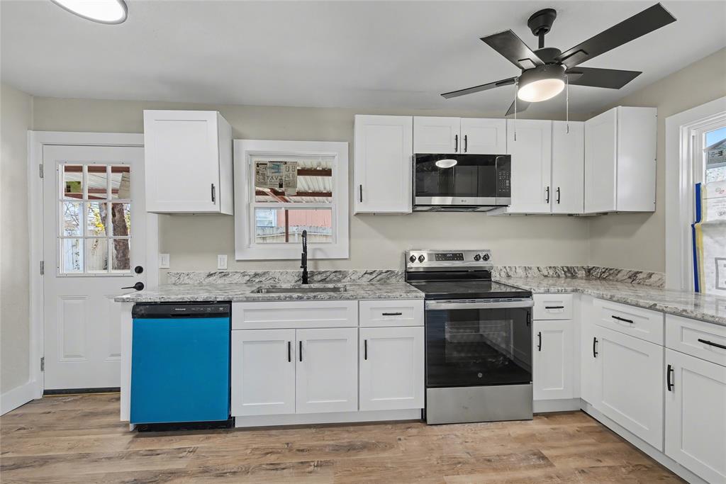 4220 Ramey Avenue Fort Worth, TX 76105 - Photo 9 of 24